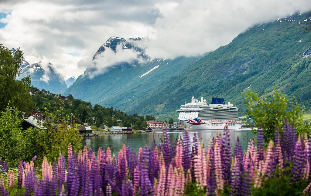 Nesset Fjordcamping Olden Eksteriør billede